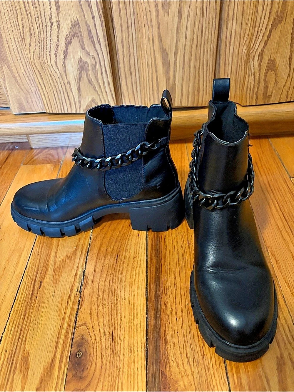 Madden Girl Honey C boots Black 7.5